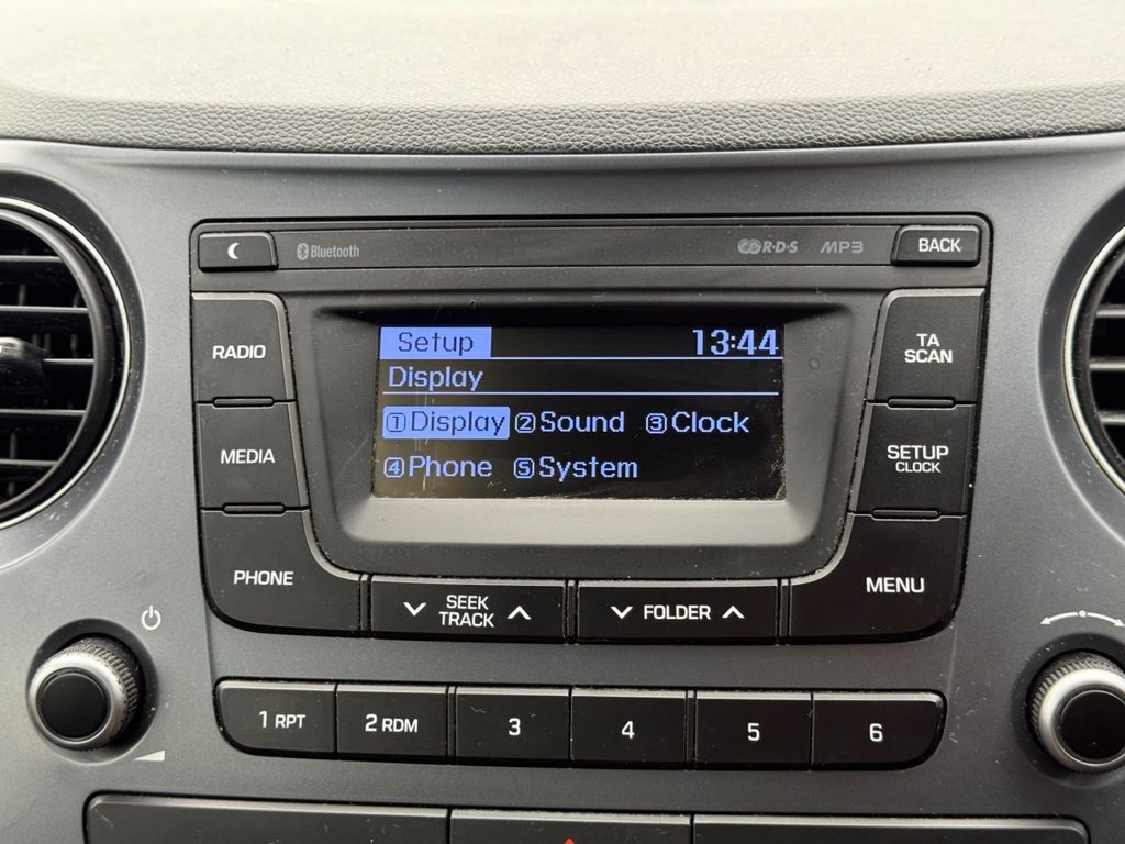 Used Hyundai i10 2017 for sale - 76157348: Photo 32