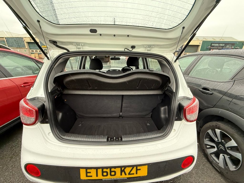 Used Hyundai i10 2017 for sale - 76157348: Photo 36