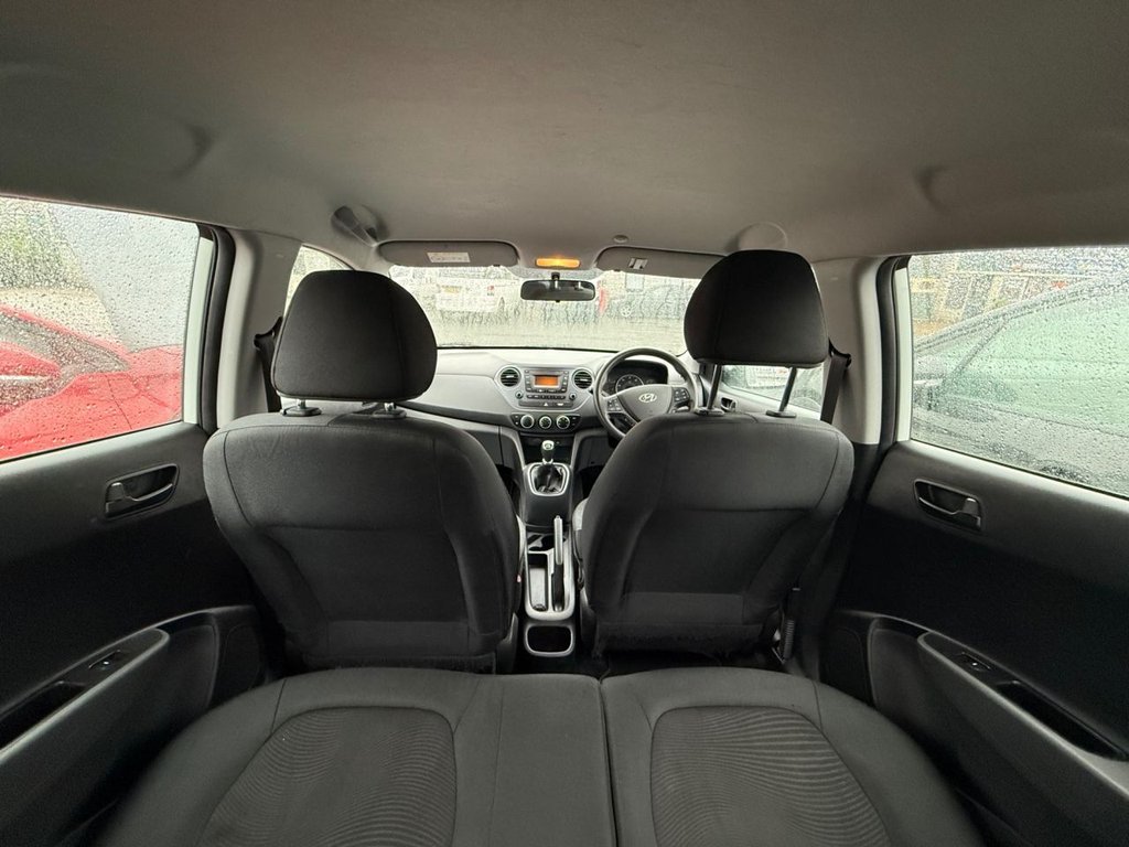 Used Hyundai i10 2017 for sale - 76157348: Photo 37