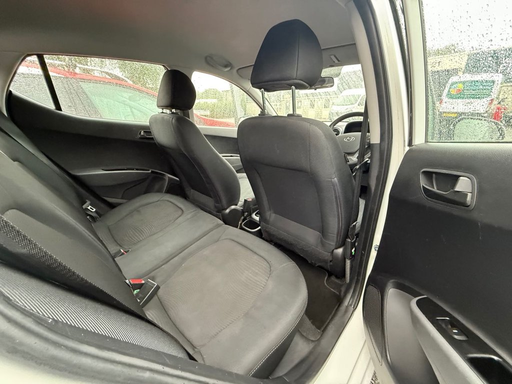 Used Hyundai i10 2017 for sale - 76157348: Photo 38