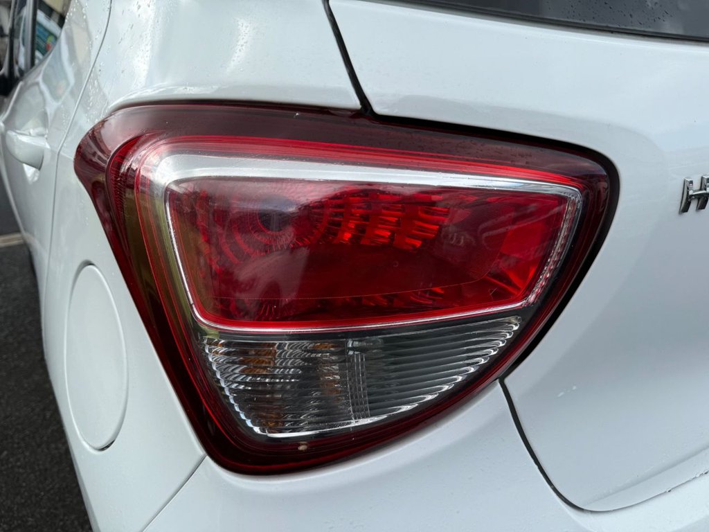 Used Hyundai i10 2017 for sale - 76157348: Photo 44