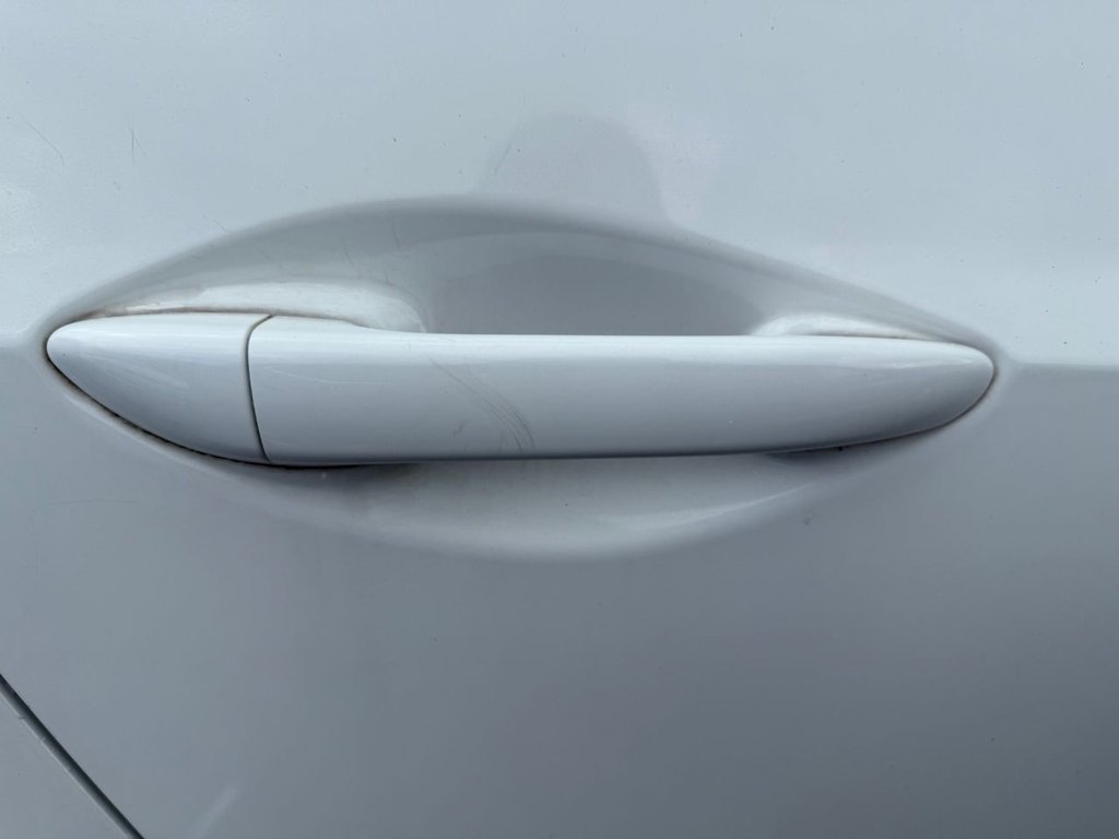 Used Hyundai i10 2017 for sale - 76157348: Photo 49