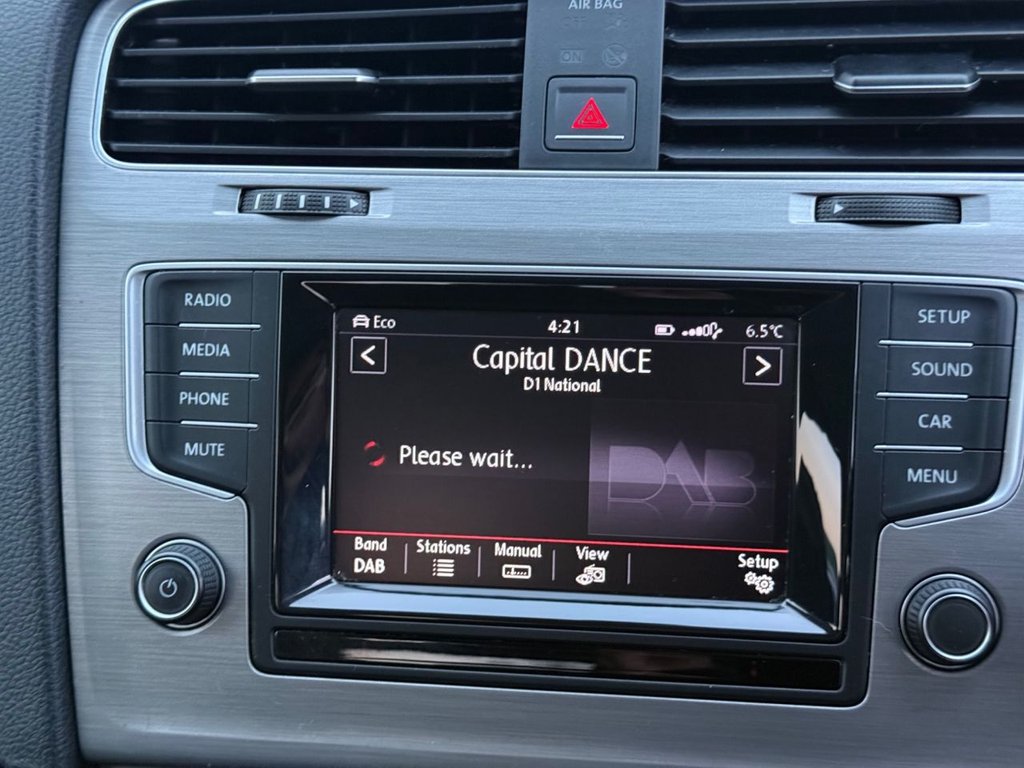 Used Volkswagen Golf 2015 for sale - 77200368: Photo 32