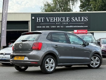 Used Volkswagen Polo 2016 for sale - 76157349: Photo