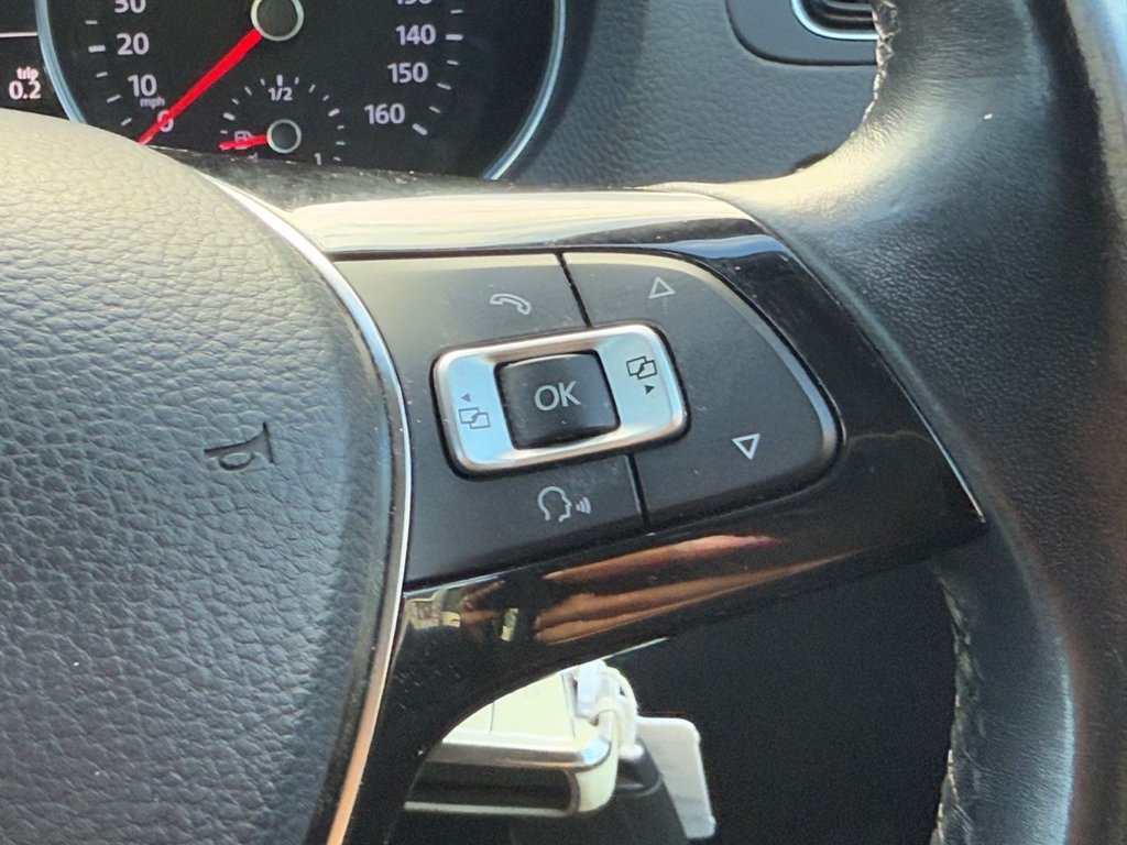 Used Volkswagen Polo 2015 for sale - 76279811: Photo 16