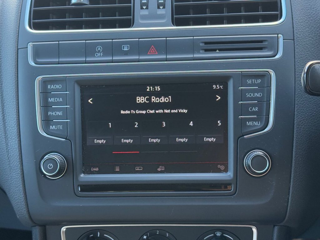 Used Volkswagen Polo 2015 for sale - 76279811: Photo 22