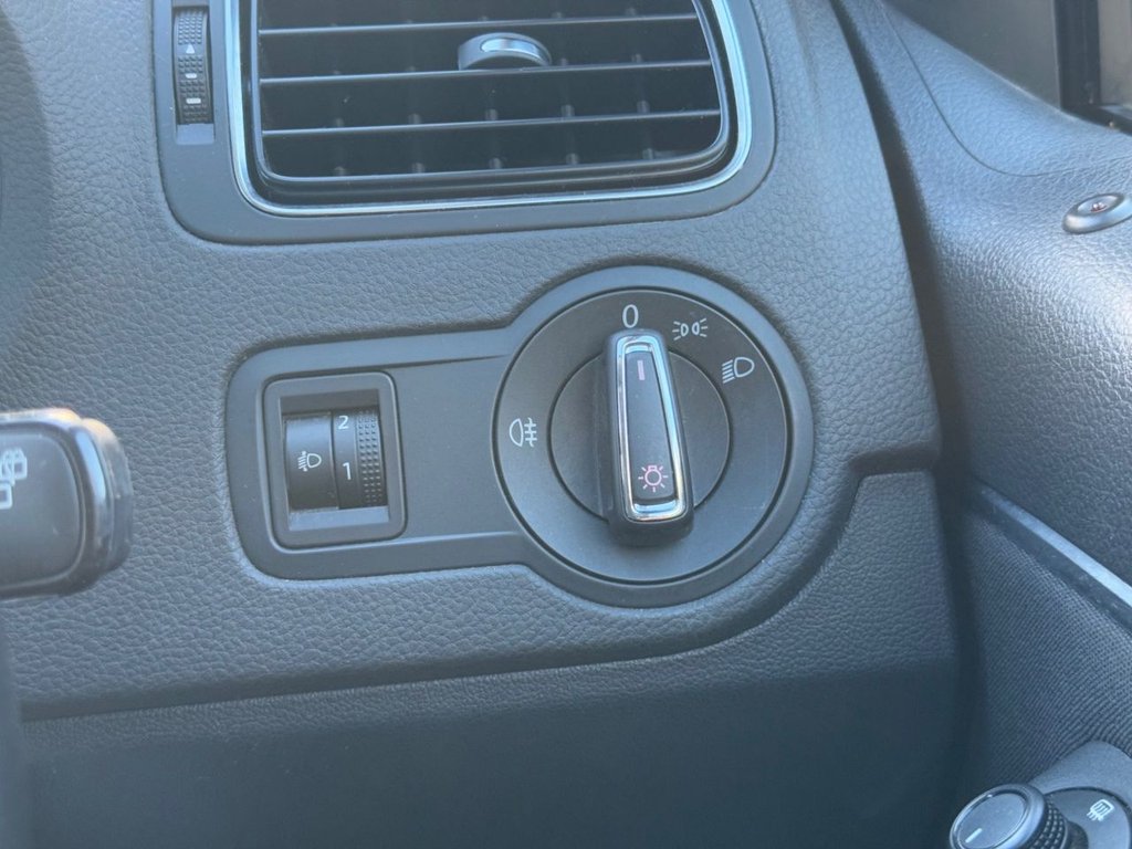 Used Volkswagen Polo 2015 for sale - 76279811: Photo 26