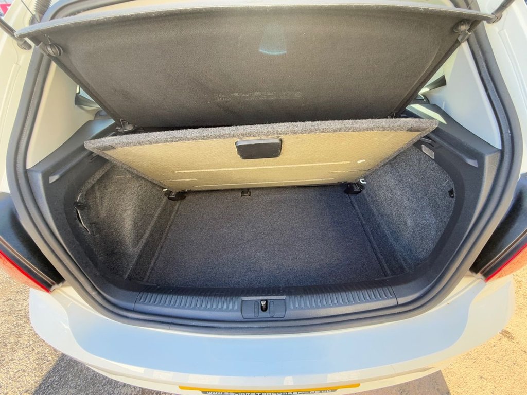 Used Volkswagen Polo 2015 for sale - 76279811: Photo 32