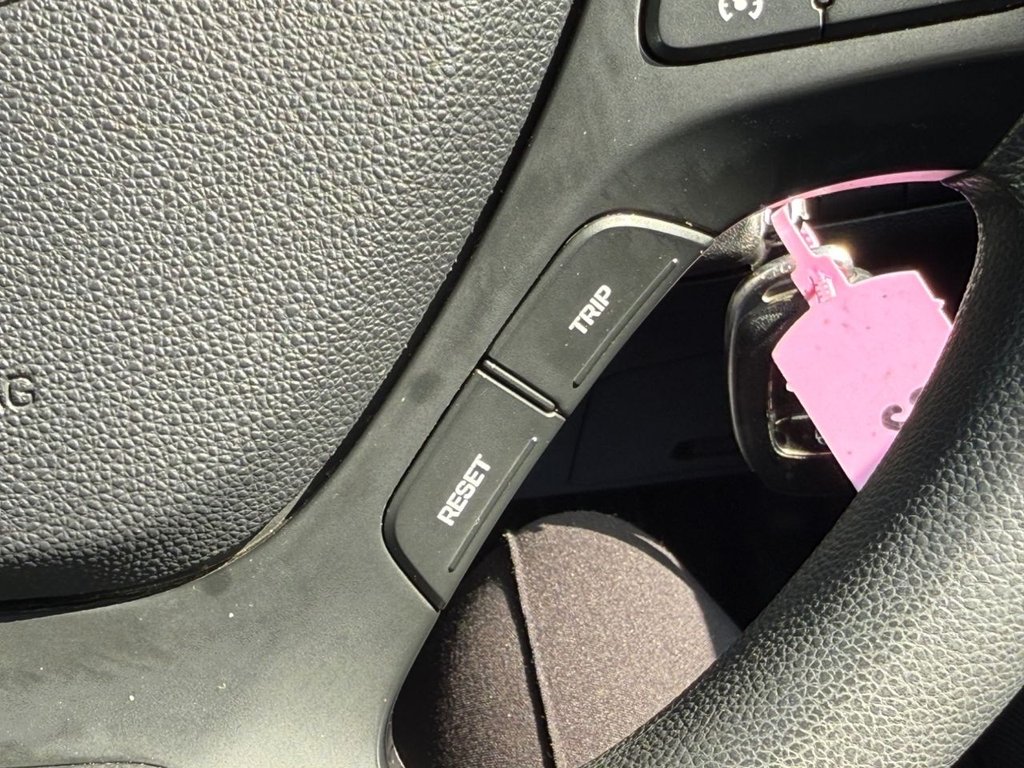 Used Hyundai i10 2017 for sale - 76157355: Photo 15