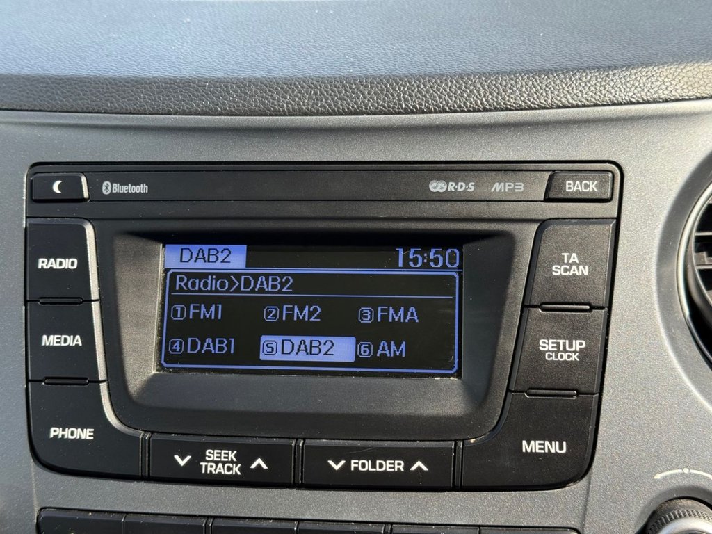 Used Hyundai i10 2017 for sale - 76157355: Photo 23