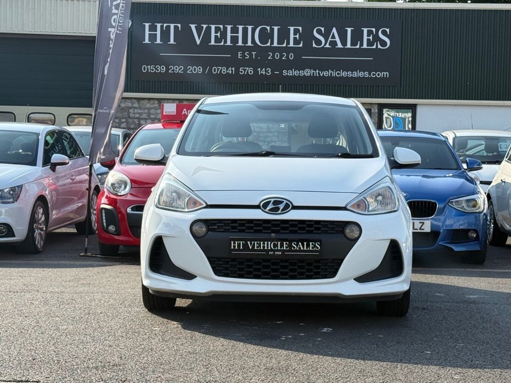 Used Hyundai i10 2017 for sale - 76157355: Photo 8