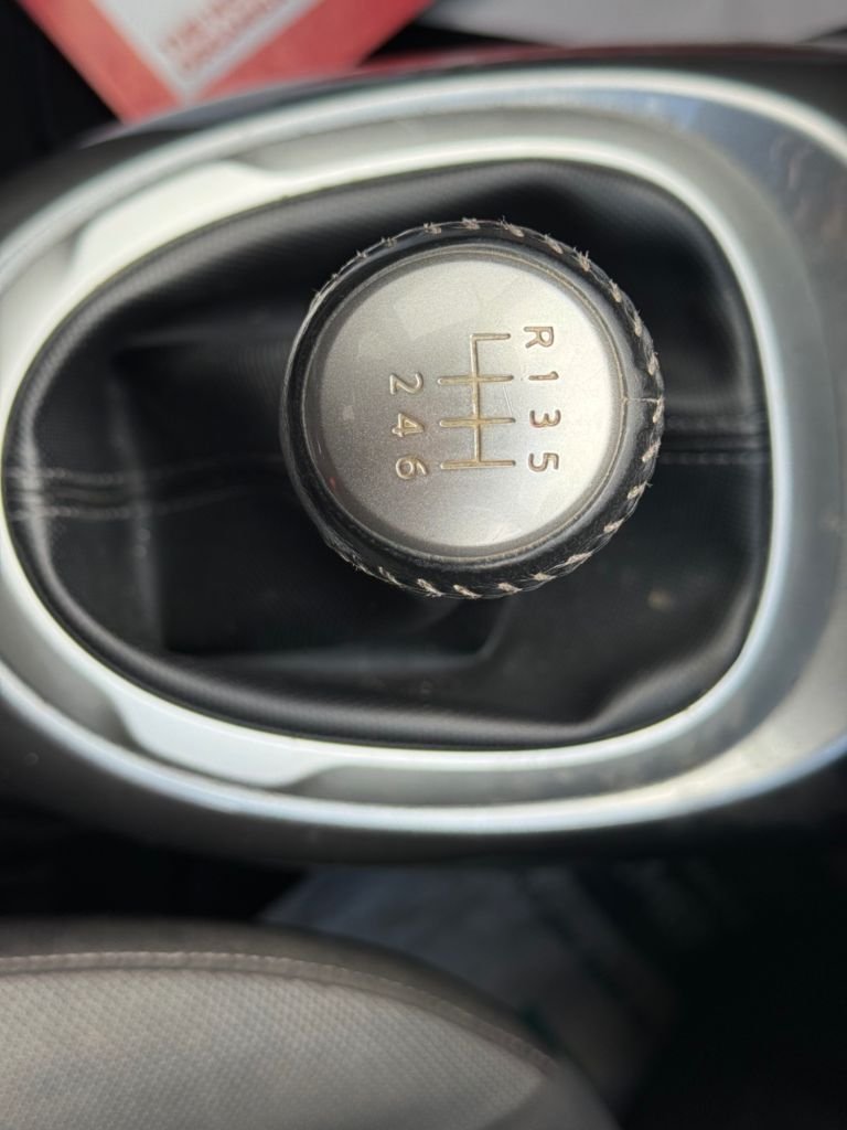 Used Nissan Juke 2018 for sale - 77571543: Photo 38