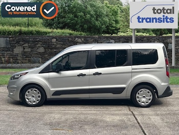 Used Ford Grand Tourneo Connect 2015 for sale - 79441081: Photo