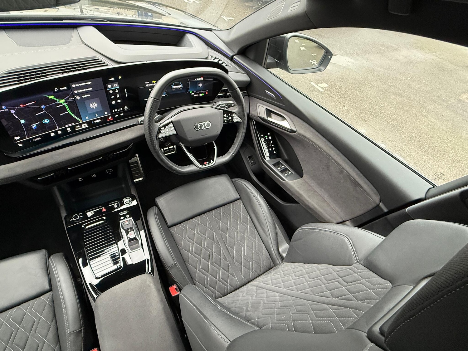 Used Audi Q6 e-tron 2024 for sale - 76953232: Photo 32