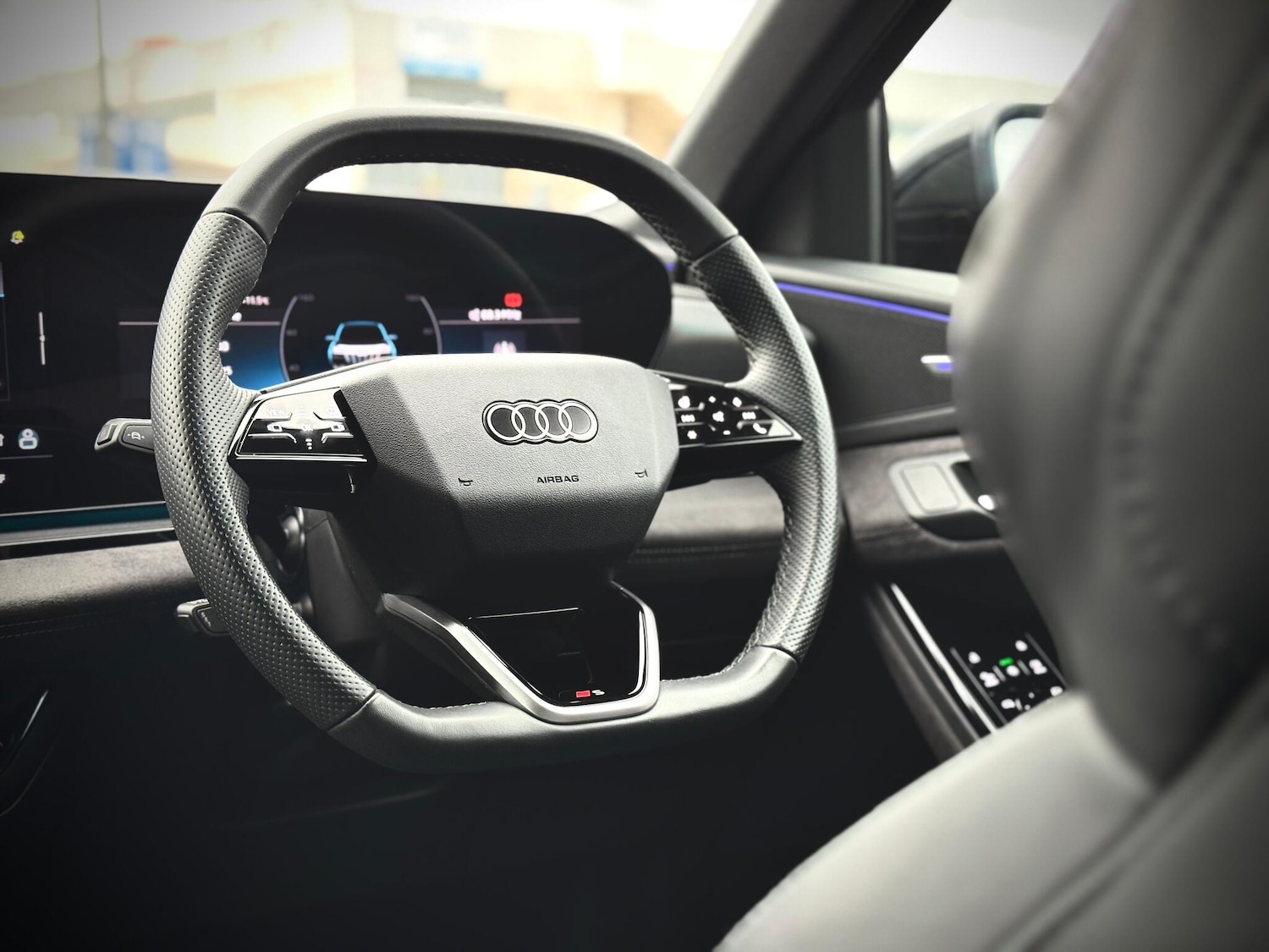 Used Audi Q6 e-tron 2024 for sale - 76953232: Photo 42