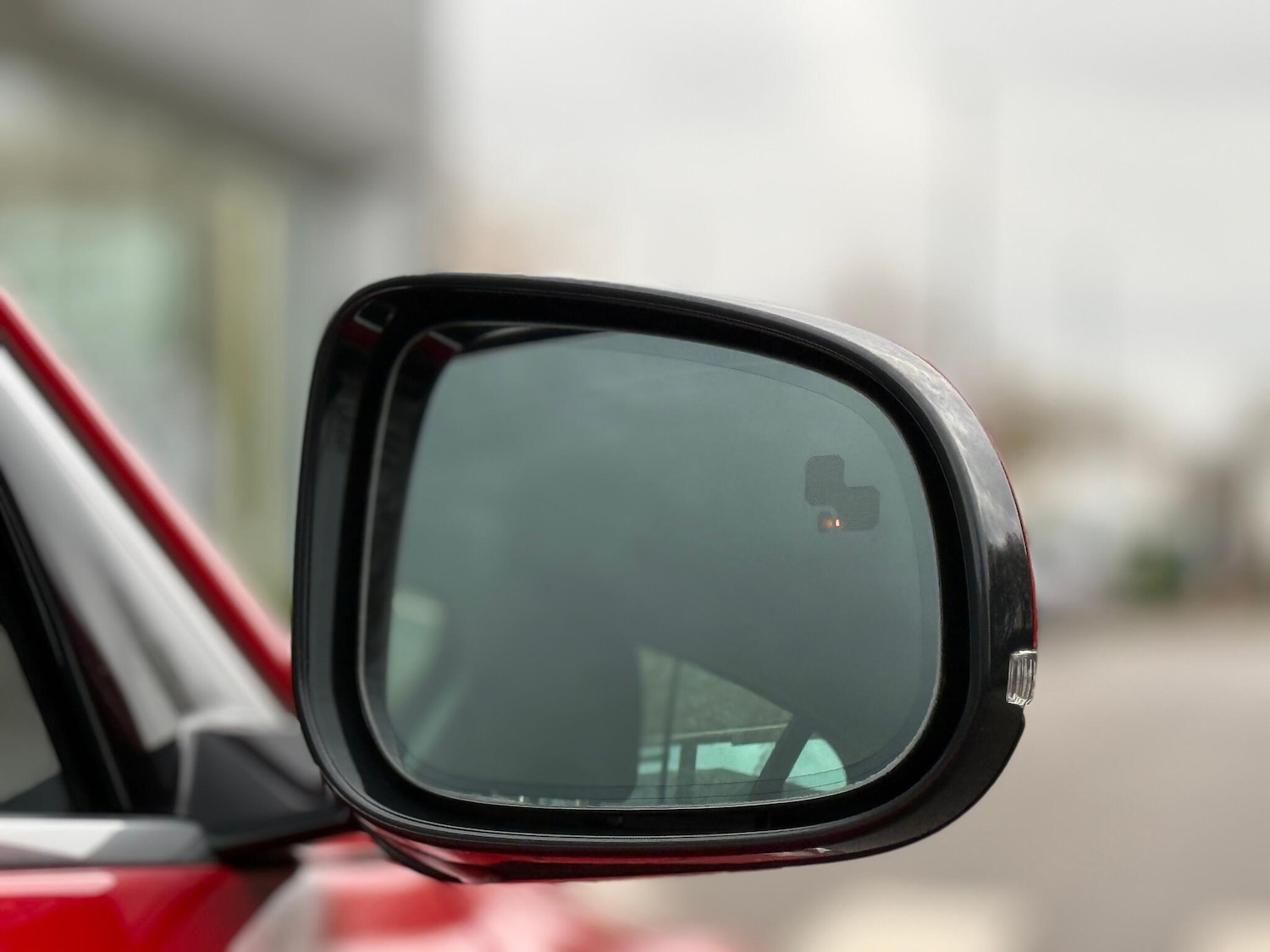 Used Jaguar XE 2019 for sale - 76952583: Photo 11