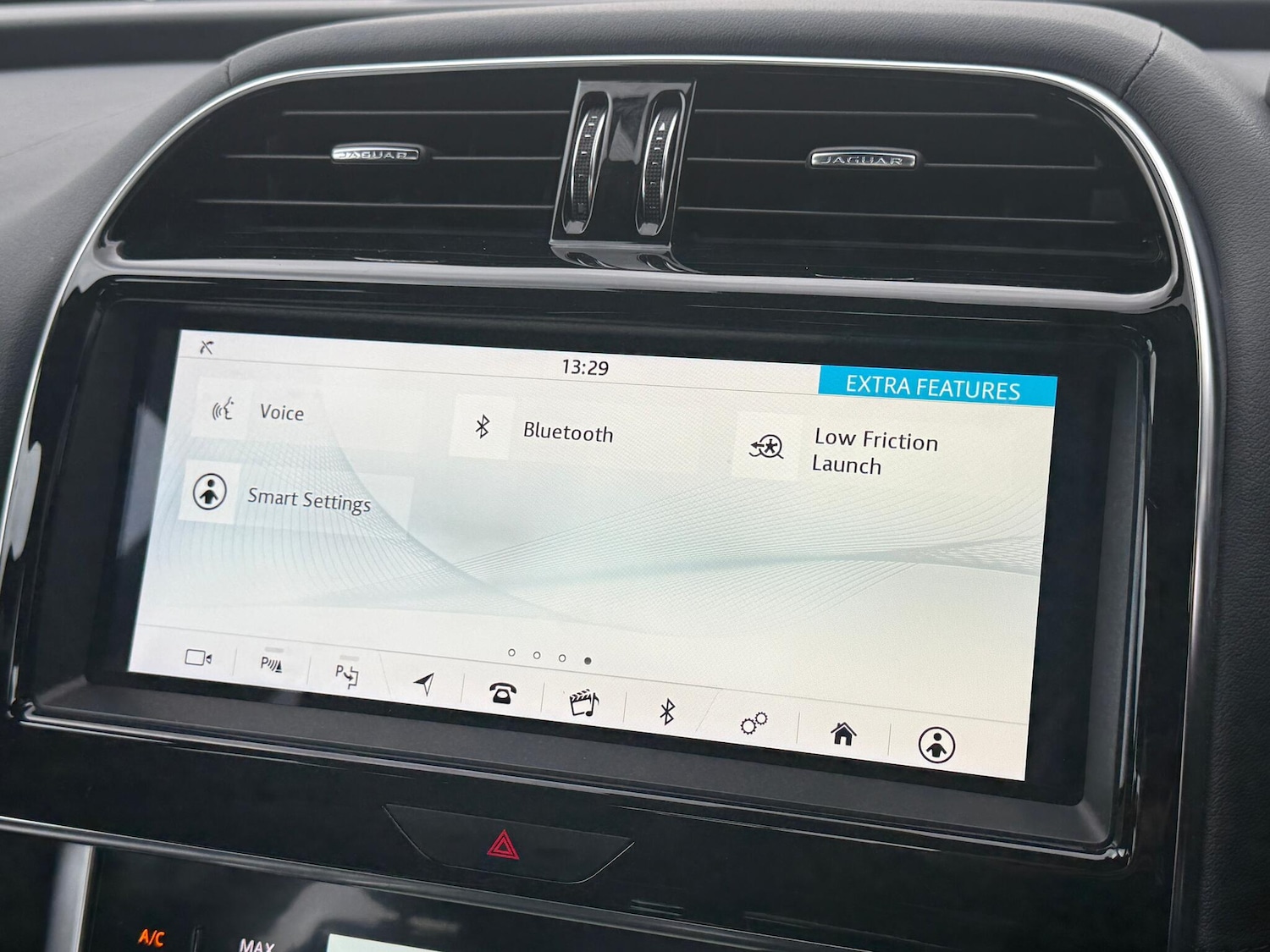 Used Jaguar XE 2019 for sale - 76952583: Photo 27