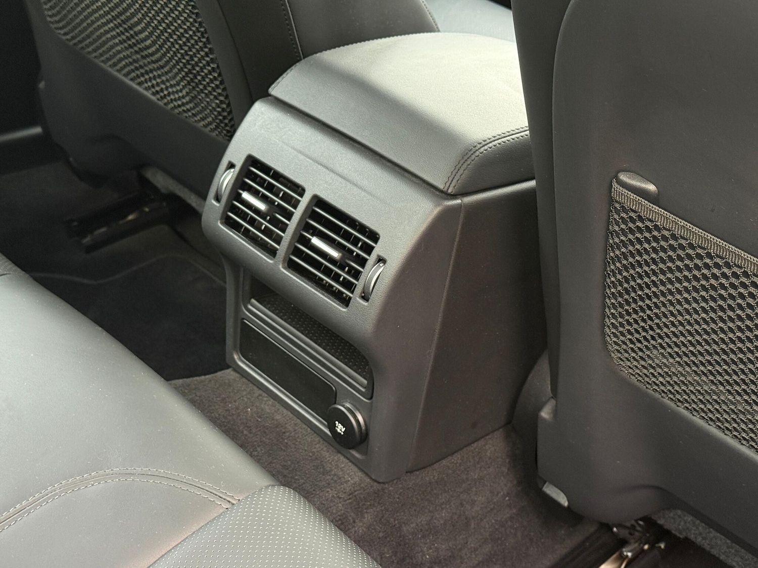 Used Jaguar XE 2019 for sale - 76952583: Photo 35