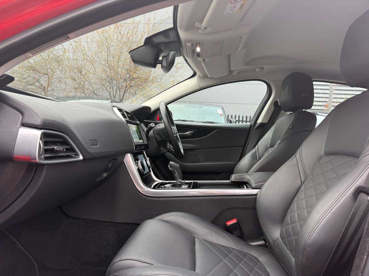 Used Jaguar XE 2019 for sale - 76952583: Photo 41