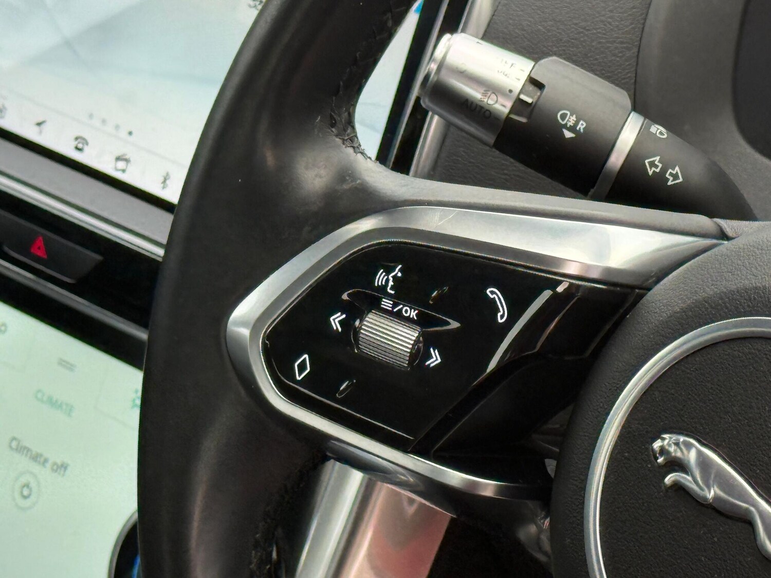 Used Jaguar XE 2019 for sale - 76952583: Photo 42