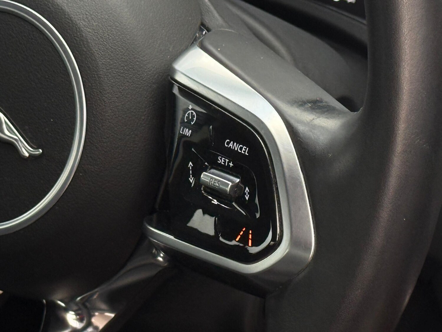 Used Jaguar XE 2019 for sale - 76952583: Photo 43