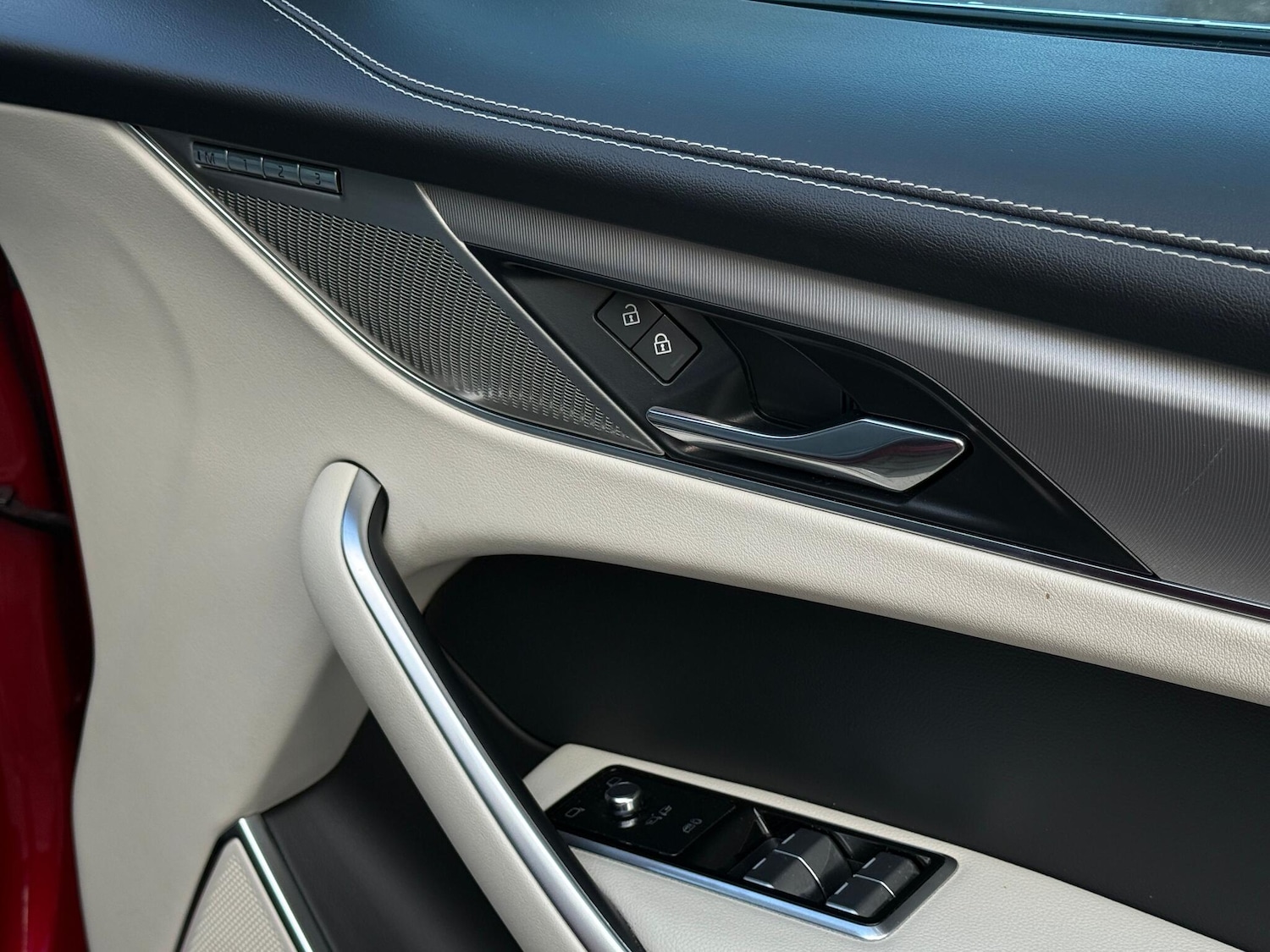 Used Jaguar F-Pace 2022 for sale - 77358865: Photo 23