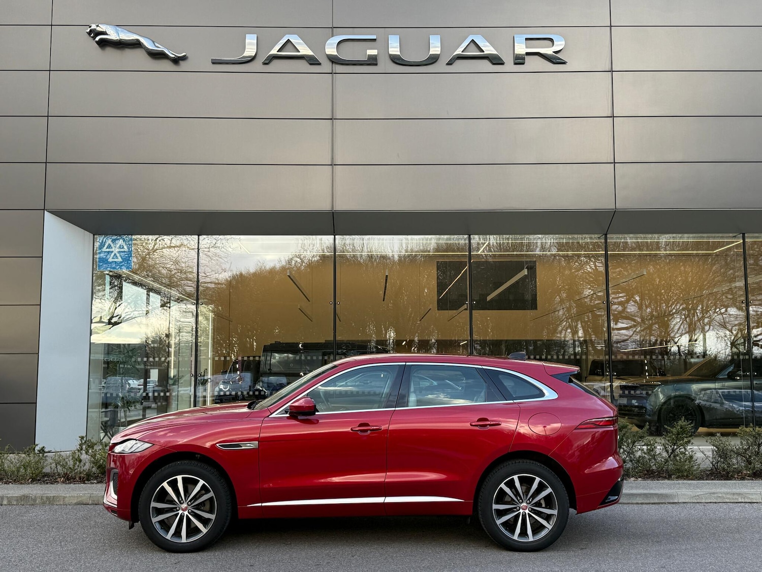 Used Jaguar F-Pace 2022 for sale - 77358865: Photo 8