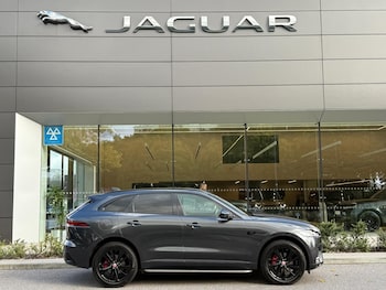 Used Jaguar F-Pace 2021 for sale - 75977328: Photo