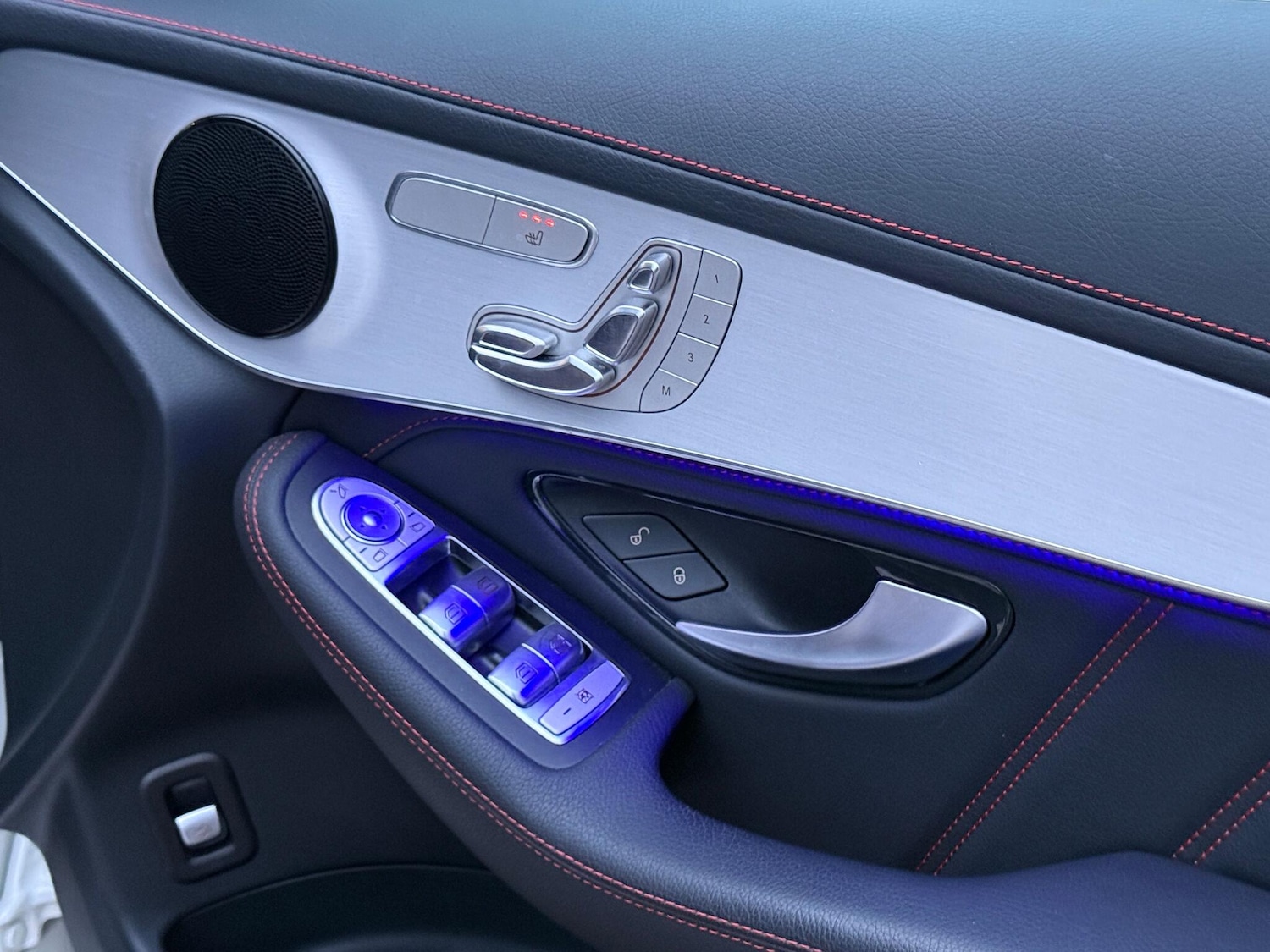 Used Mercedes-Benz GLC 2021 for sale - 76898588: Photo 23