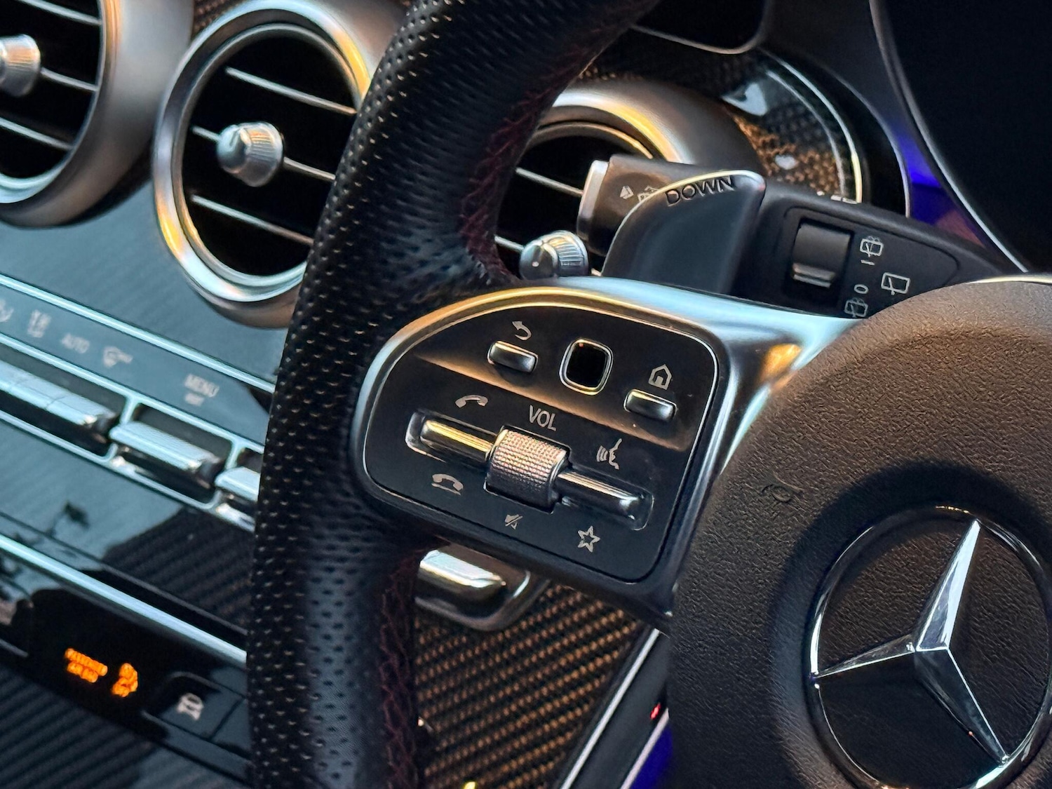 Used Mercedes-Benz GLC 2021 for sale - 76898588: Photo 45