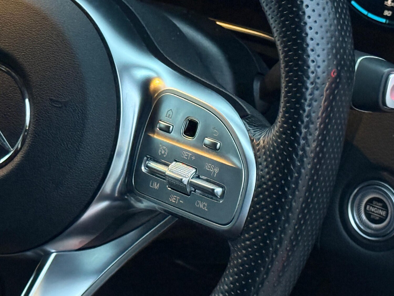 Used Mercedes-Benz GLC 2021 for sale - 76898588: Photo 46