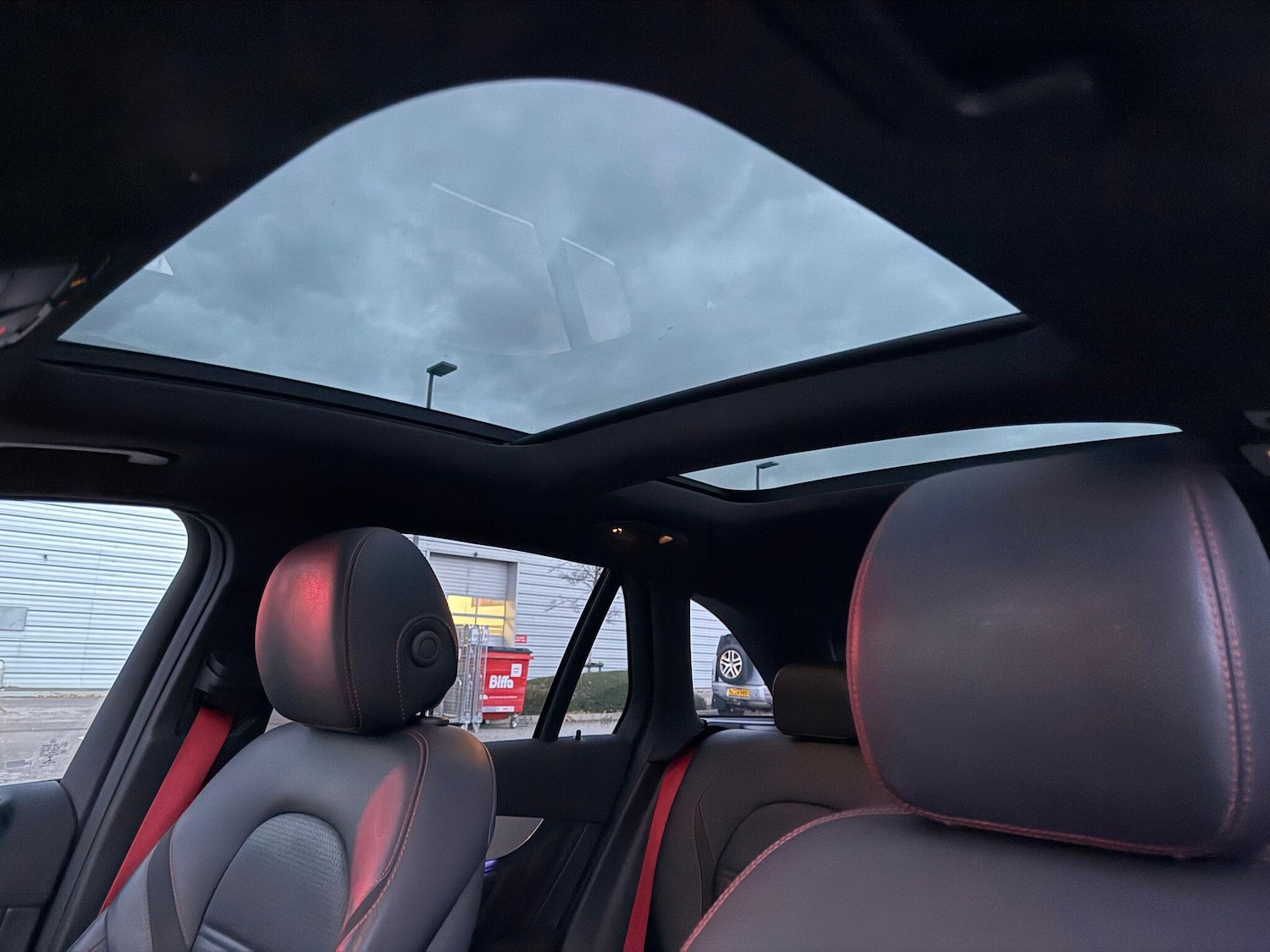 Used Mercedes-Benz GLC 2021 for sale - 76898588: Photo 9