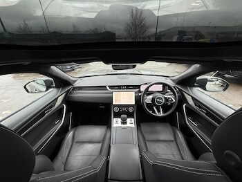 Used Jaguar F-Pace 2023 for sale - 76727743: Photo