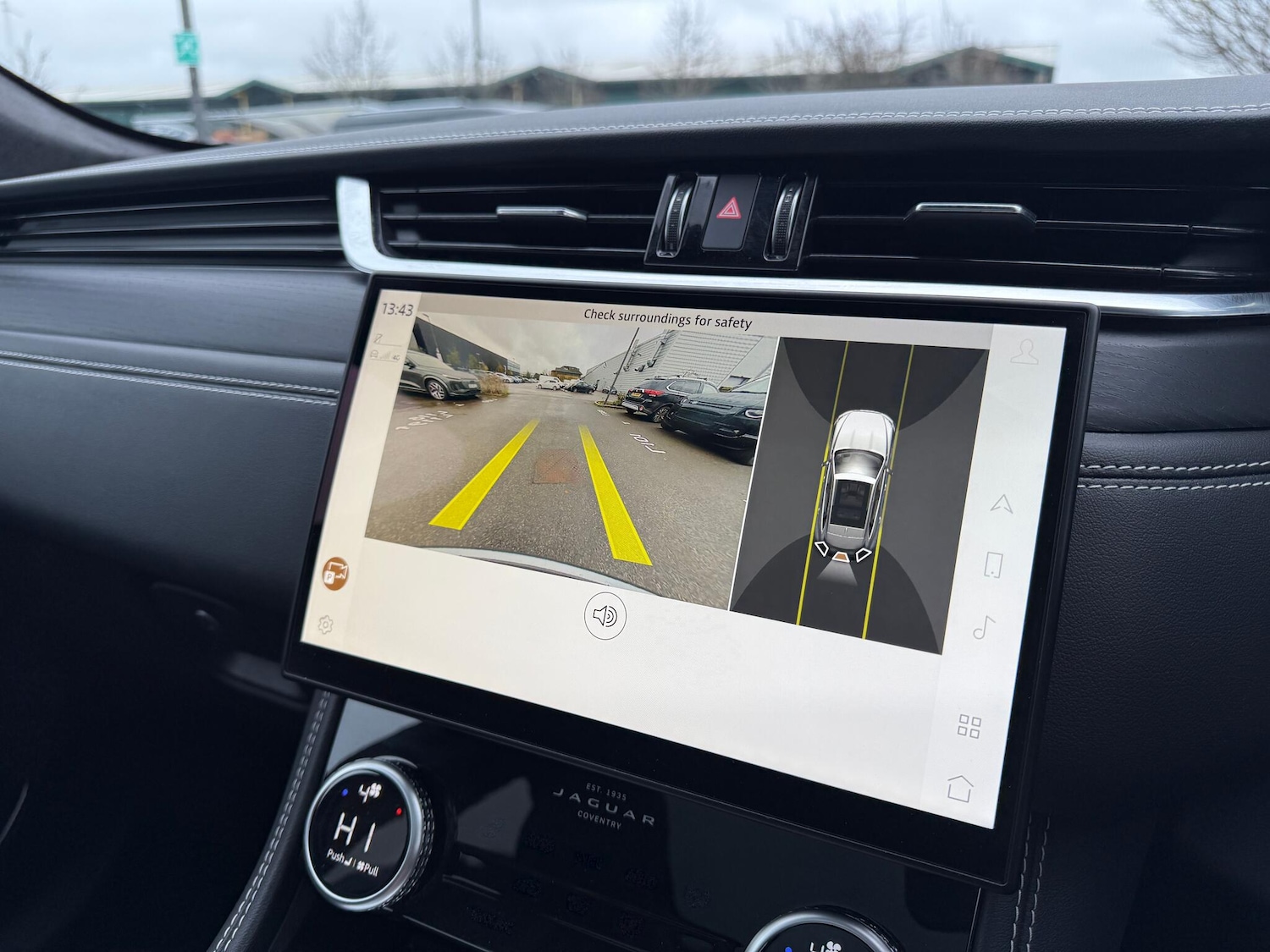 Used Jaguar F-Pace for sale - 76727743: Photo 6