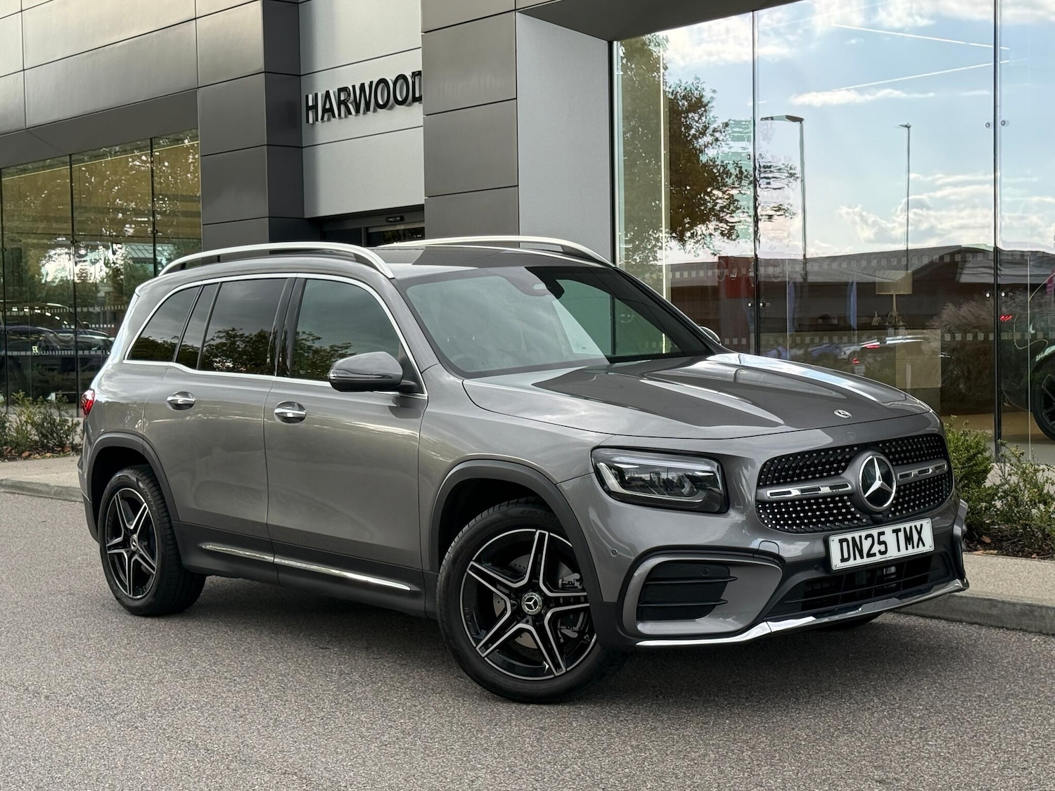 Used Mercedes-Benz GLB 2025 for sale - 76060812: Photo 1