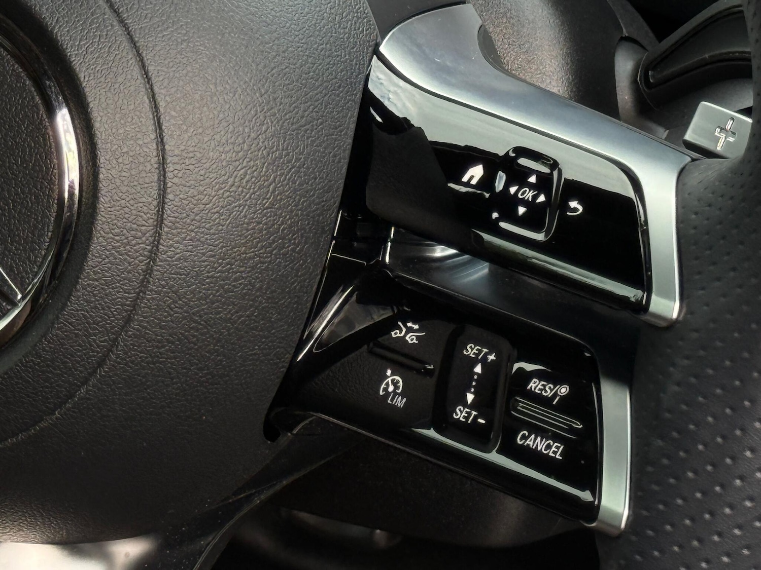 Used Mercedes-Benz GLB 2025 for sale - 76060812: Photo 54