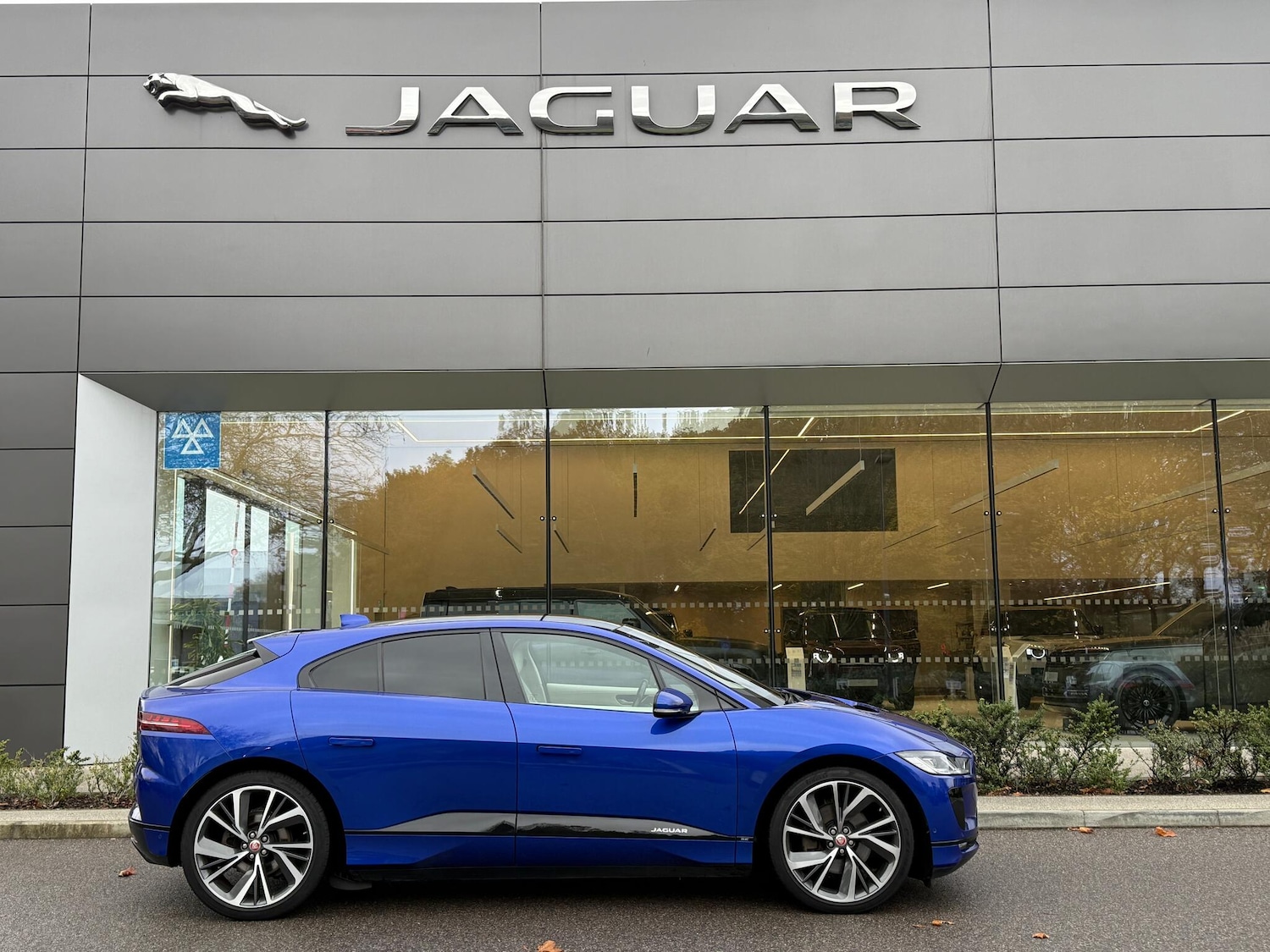 Used Jaguar I-Pace 2019 for sale - 76549088: Photo 2