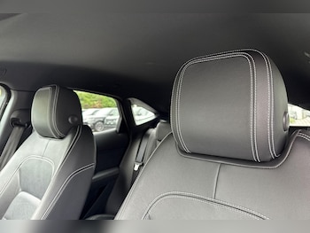 Used Jaguar E-Pace 2019 for sale - 75449842: Photo