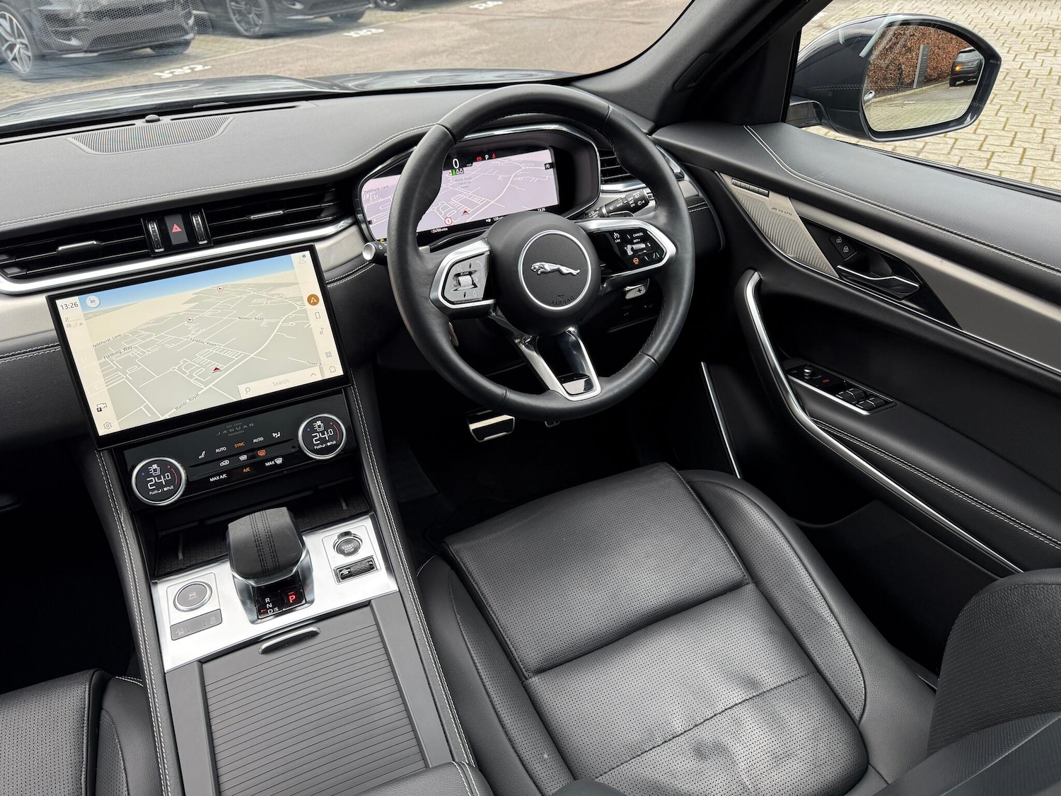 Used Jaguar F-Pace 2024 for sale - 77376164: Photo 24