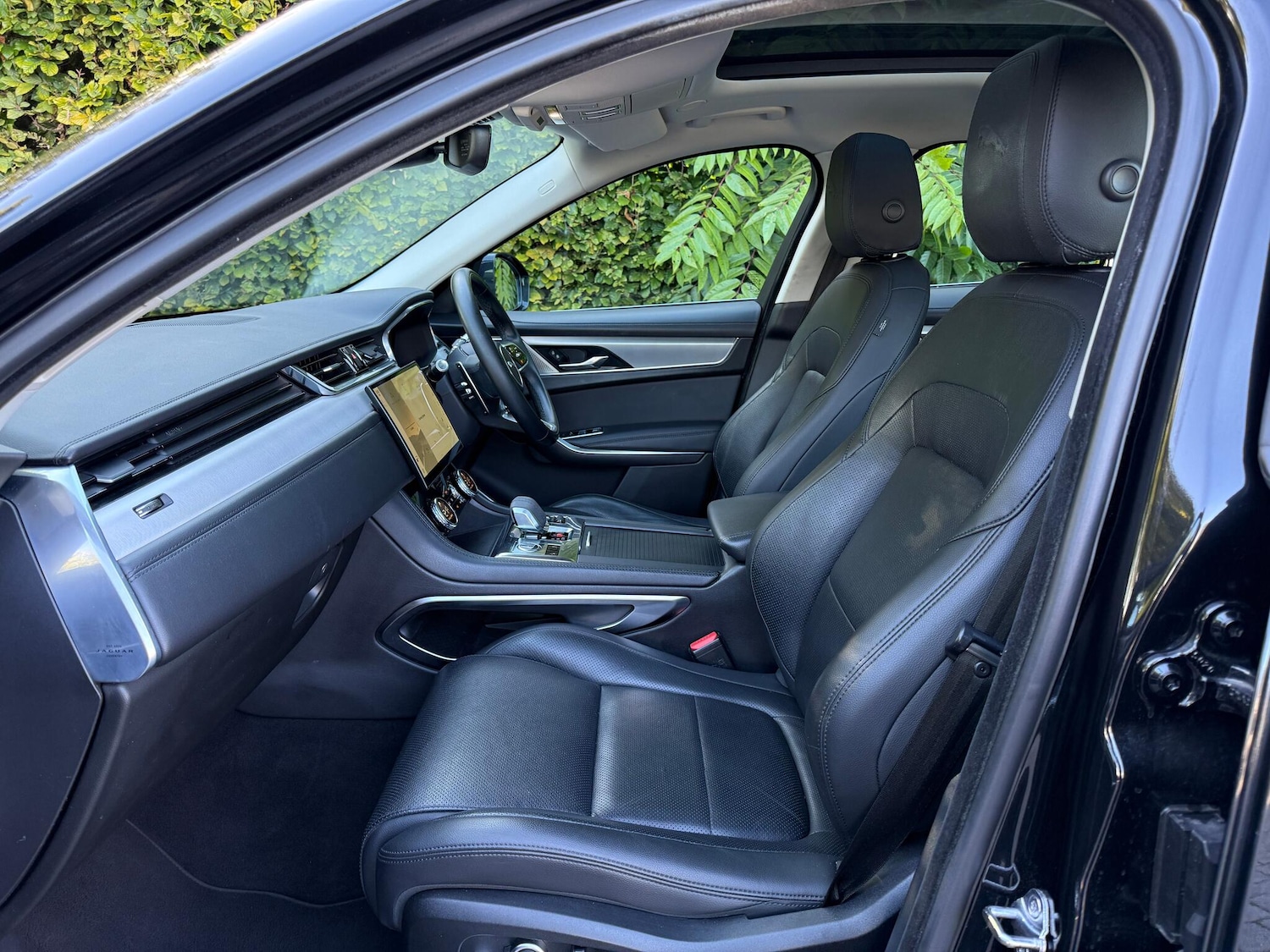 Used Jaguar F-Pace 2021 for sale - 76084276: Photo 46