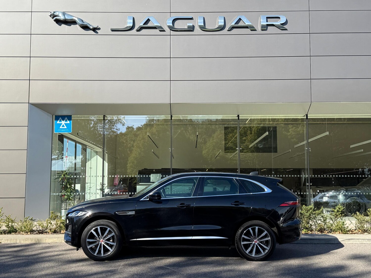 Used Jaguar F-Pace 2021 for sale - 76084276: Photo 9