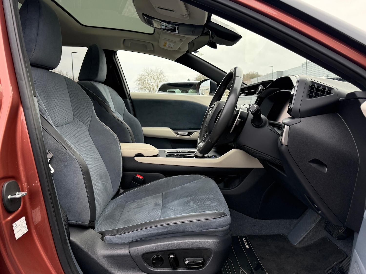 Used Lexus RZ 2024 for sale - 77253728: Photo 41