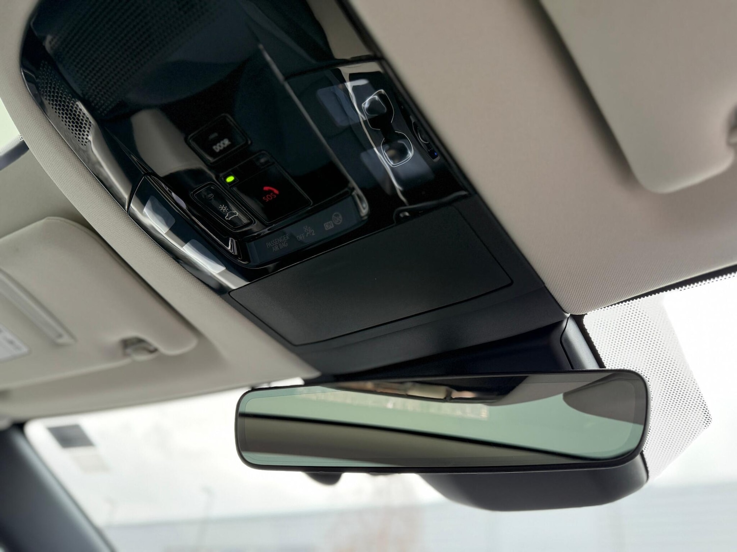 Used Lexus RZ 2024 for sale - 77253728: Photo 5