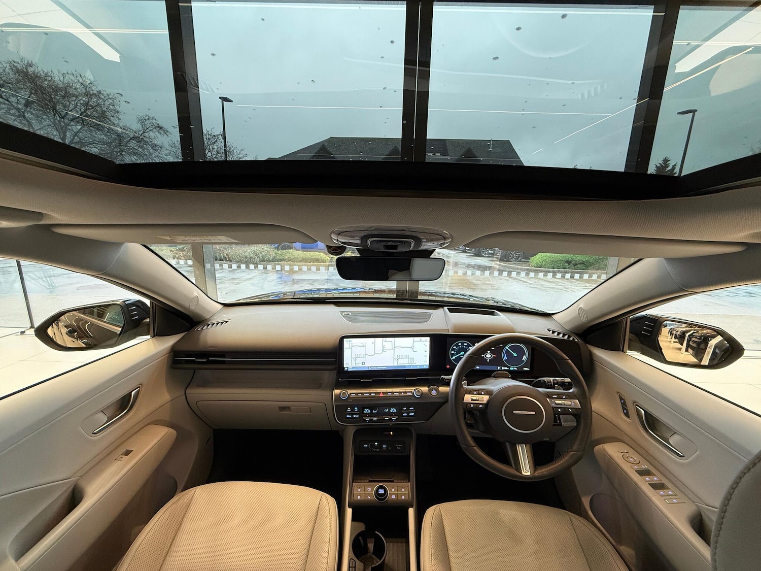 Used Hyundai KONA 2023 for sale - 76824317: Photo 2