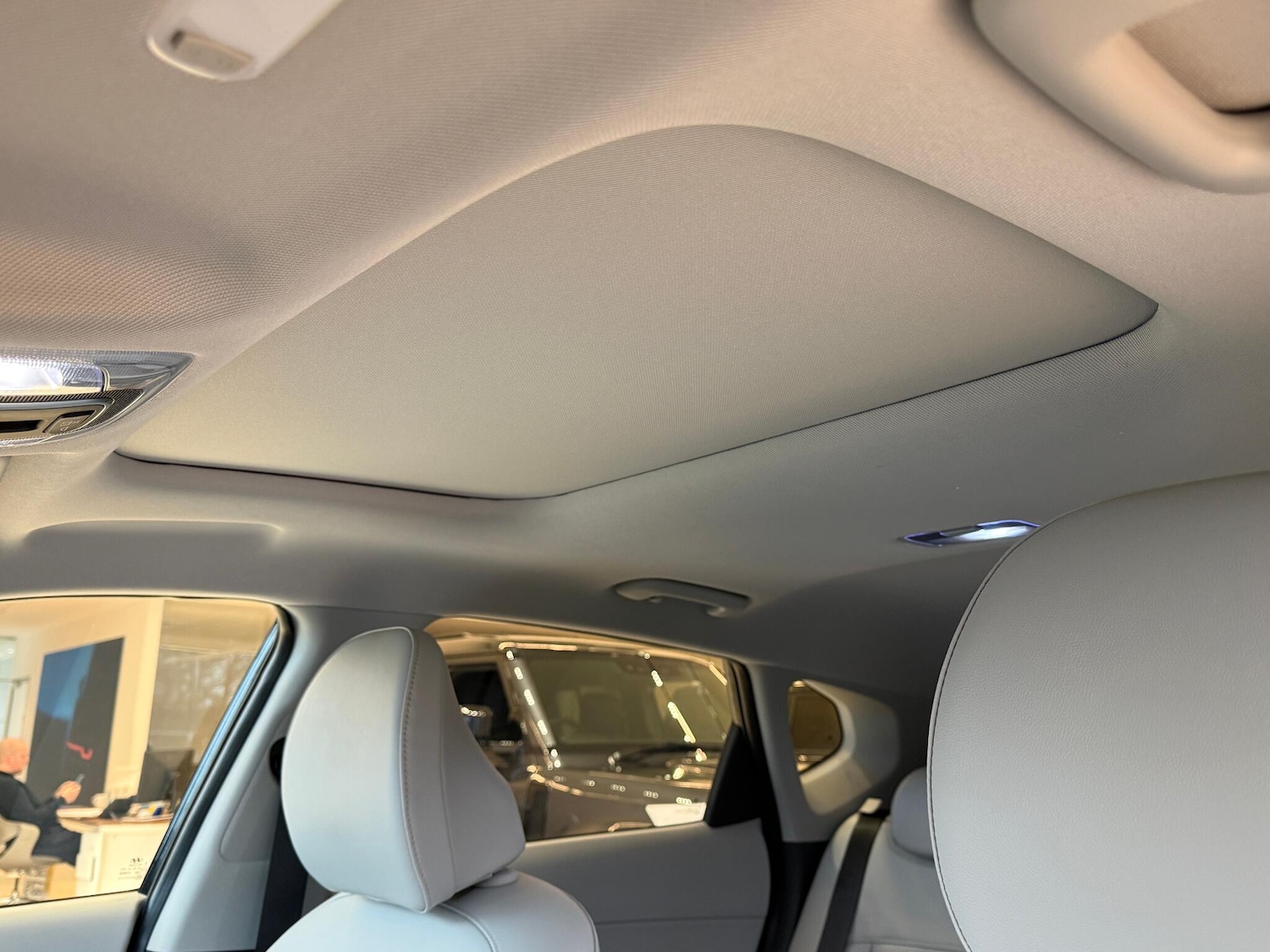 Used Hyundai KONA 2023 for sale - 76824317: Photo 6