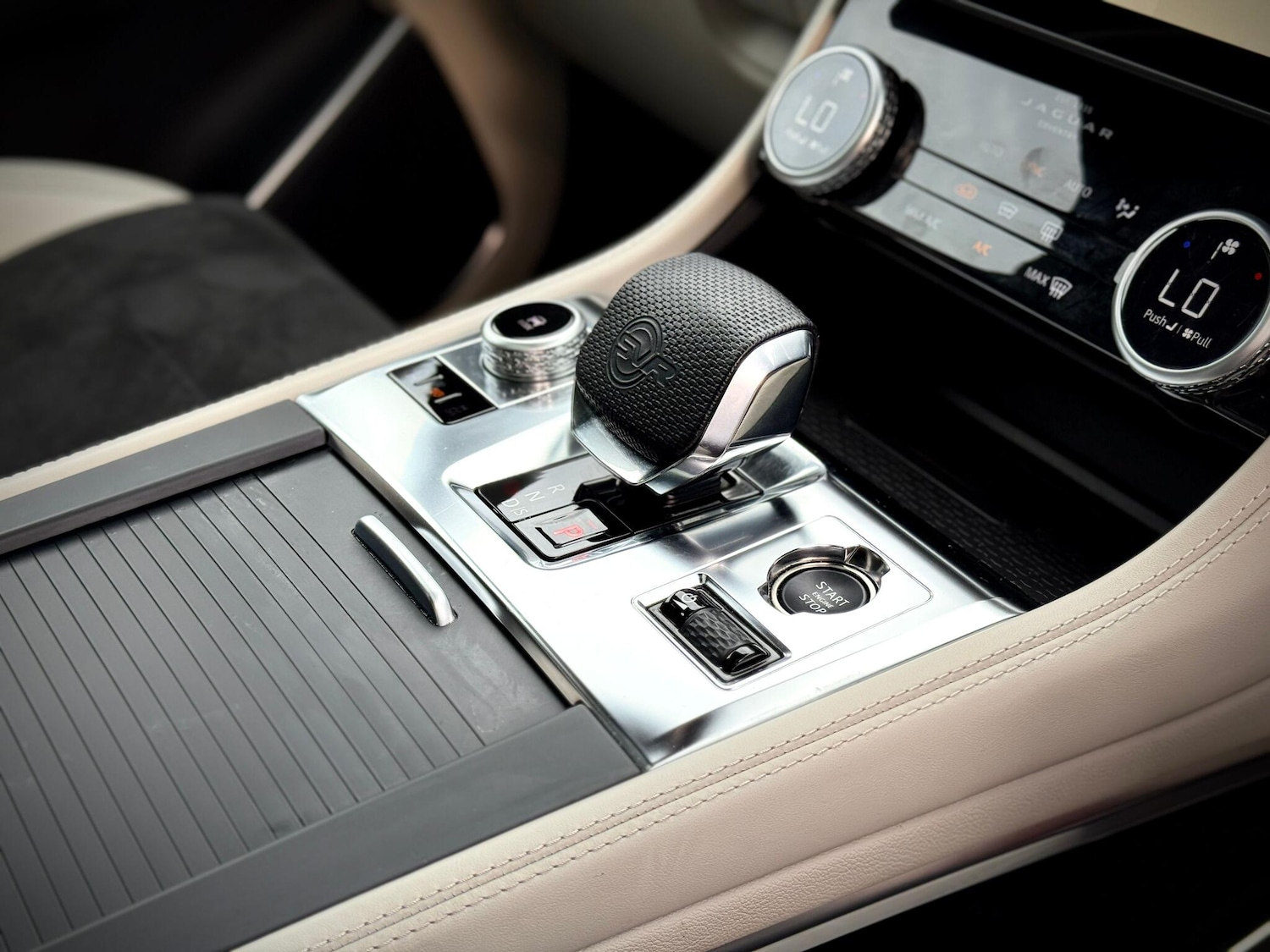 Used Jaguar F-Pace 2024 for sale - 76151876: Photo 25