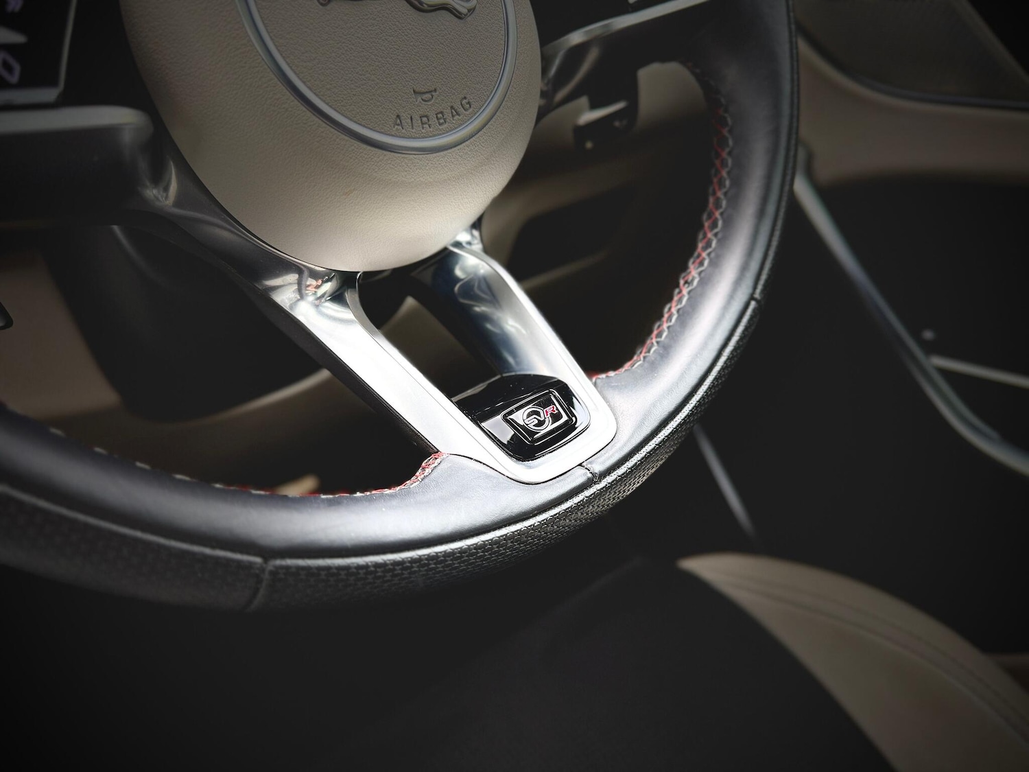 Used Jaguar F-Pace 2024 for sale - 76151876: Photo 30