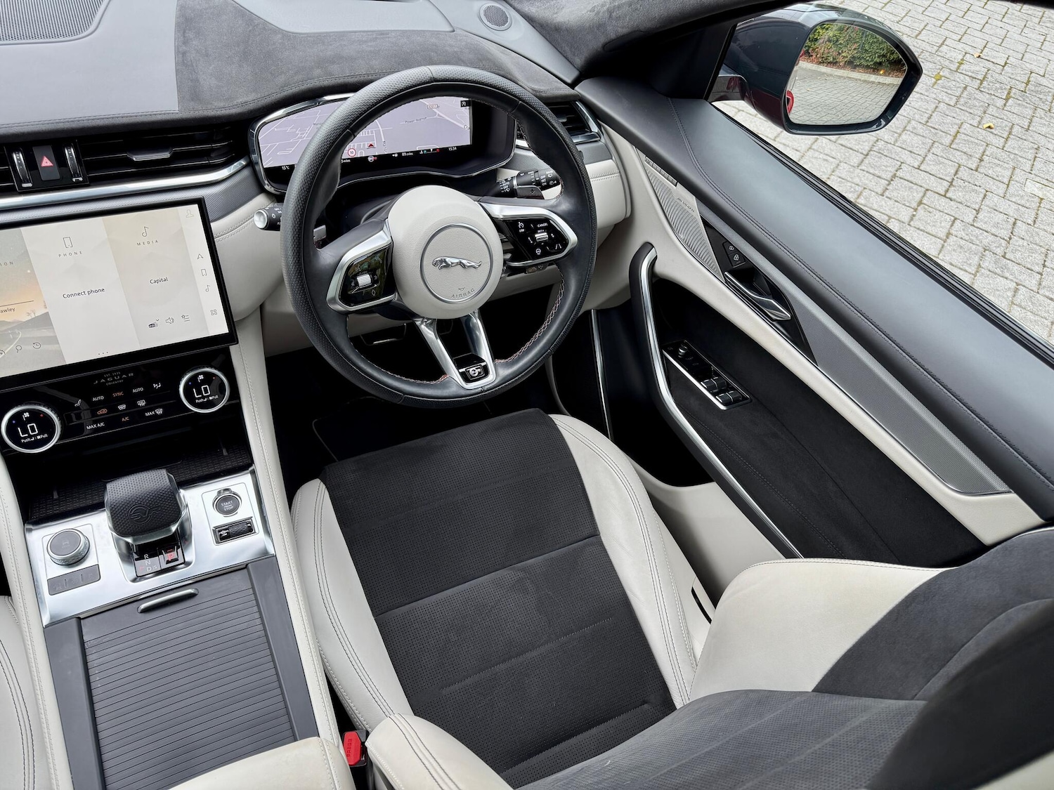 Used Jaguar F-Pace 2024 for sale - 76151876: Photo 31