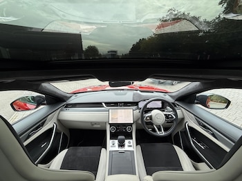 Used Jaguar F-Pace 2024 for sale - 76151876: Photo