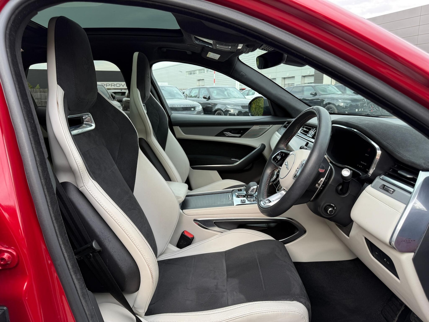 Used Jaguar F-Pace 2024 for sale - 76151876: Photo 46